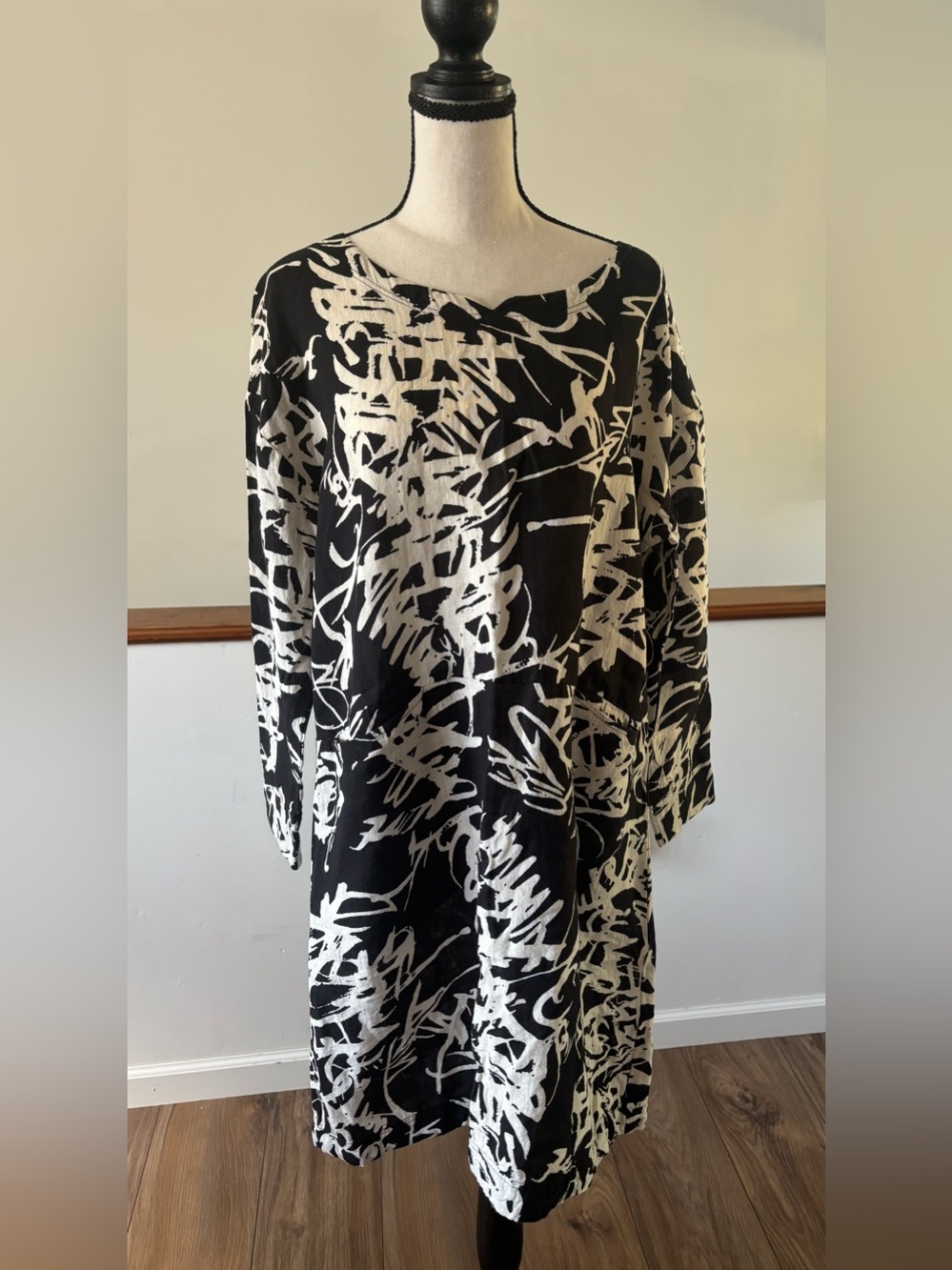 Noen 100% Linen Dress